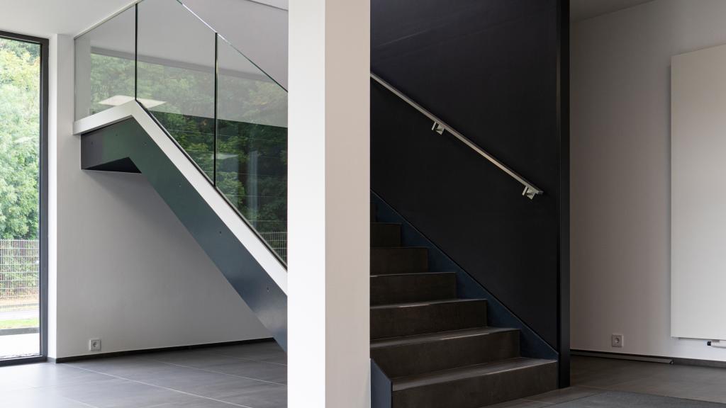 Staircase of the technical office building in modular construction of SÄBU Morsbach GmbH